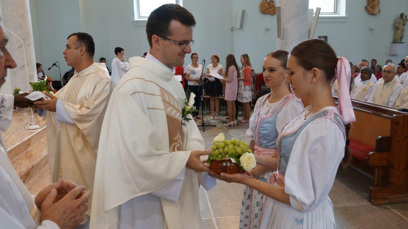 Kňazská vysviacka a primície verbistu Tomáša Baleju