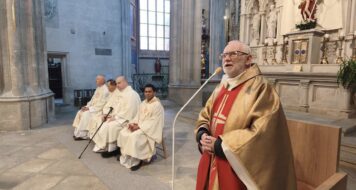 30 LET KNĚŽSTVÍ OTCE JAROSLAWA BATÓGA SVD