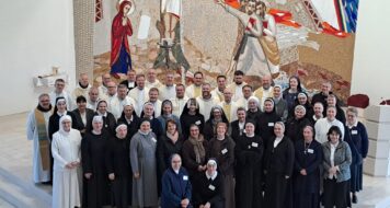 STRETNUTIE REHOĽNÝCH PREDSTAVENÝCH AJ SO ZÁSTUPCAMI ARNOLDOVEJ RODINY