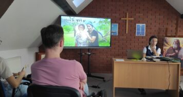 PRVÉ STRETNUTIE LAICKÝCH MISIONÁROV