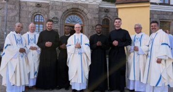 NAŠI SEMINARISTI OBNOVILI V NITRE REHOĽNÉ SĽUBY